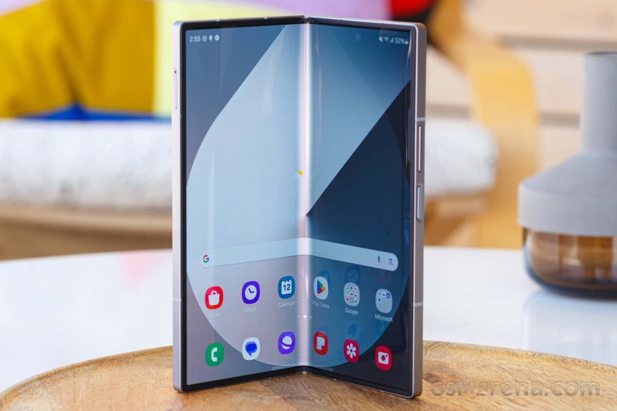 Samsung Plans to Redeem Itself with Early One UI 8 Launch on Foldables